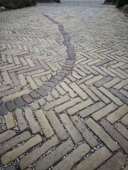 Oude waaltjes brons!