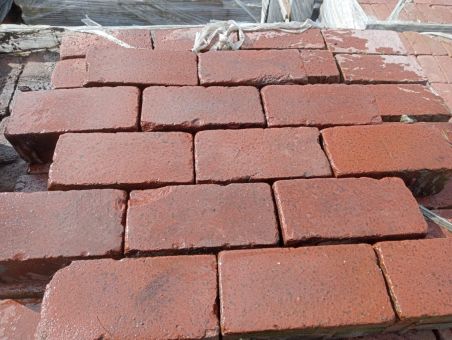 Aktie: Oude kei formaat type Wijchen | Levering op pallet