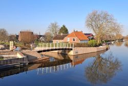 Zeer grote partij gevelstenen kopen? Hetmonumentendepot.nl