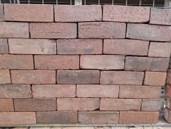 Old look Lingeformaat Paars genuanceerd op pallets 50 stuks per m2