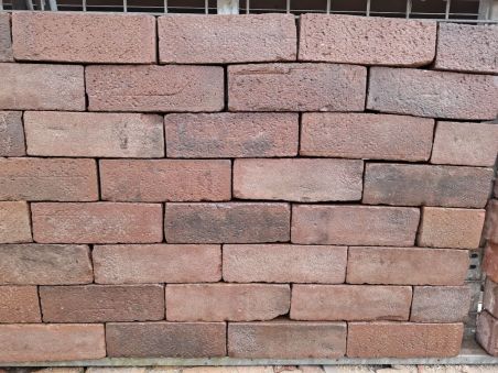 Old look Lingeformaat Paars genuanceerd op pallets 50 stuks per m2