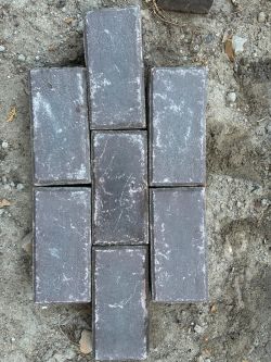 Oud gebakken dikformaat type Boskoop op pallets