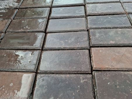 Oud gebakken dikformaat type Boskoop op pallets