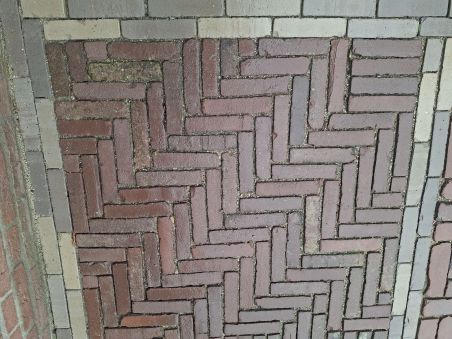 Oude waaltjes type Kortrijk op pallets